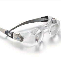 Fernrohrlupenbrille Maxdetail von Eschenbach Vergrößernde Sehhilfe Optik Plüschke Bischofswerda
